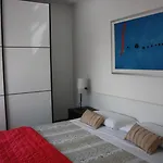 Diaz מלון דירות 4*