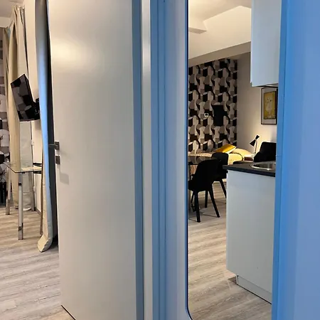 Diaz Apartmanhotel Como
