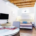 Diaz Apartahotel 4*