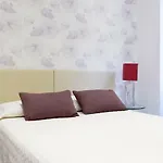 Diaz 4* Como